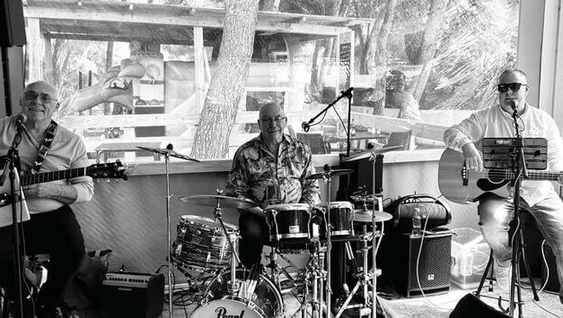 The Big Interview with Hugh Grundy and The Geckos