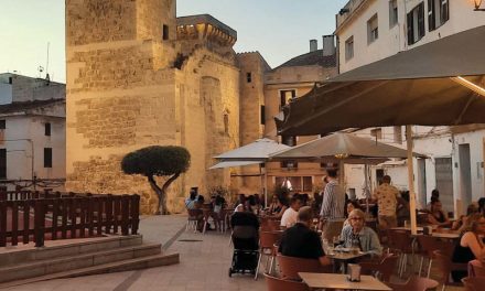 LITTLE PARIS in Mahon