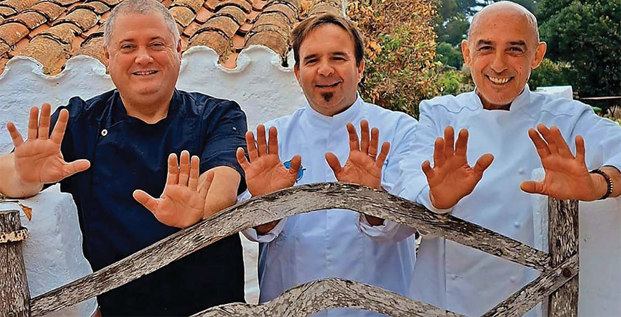 A SEIS MANOS – Pan Y Vino Celebrate 15 Years